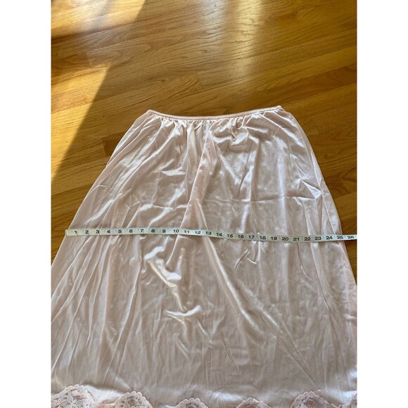 Vintage 1/2 Peachy Pink Pale Skirt Slip Lace Edge - Picture 6 of 7